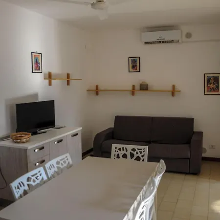 Sunbeam Aparthotel 4*